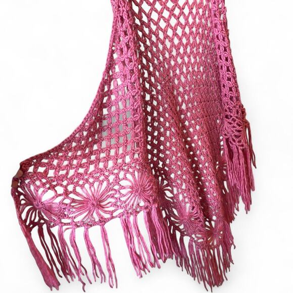 Y2k guess pink crocheted shawl - Picture 2 of 5